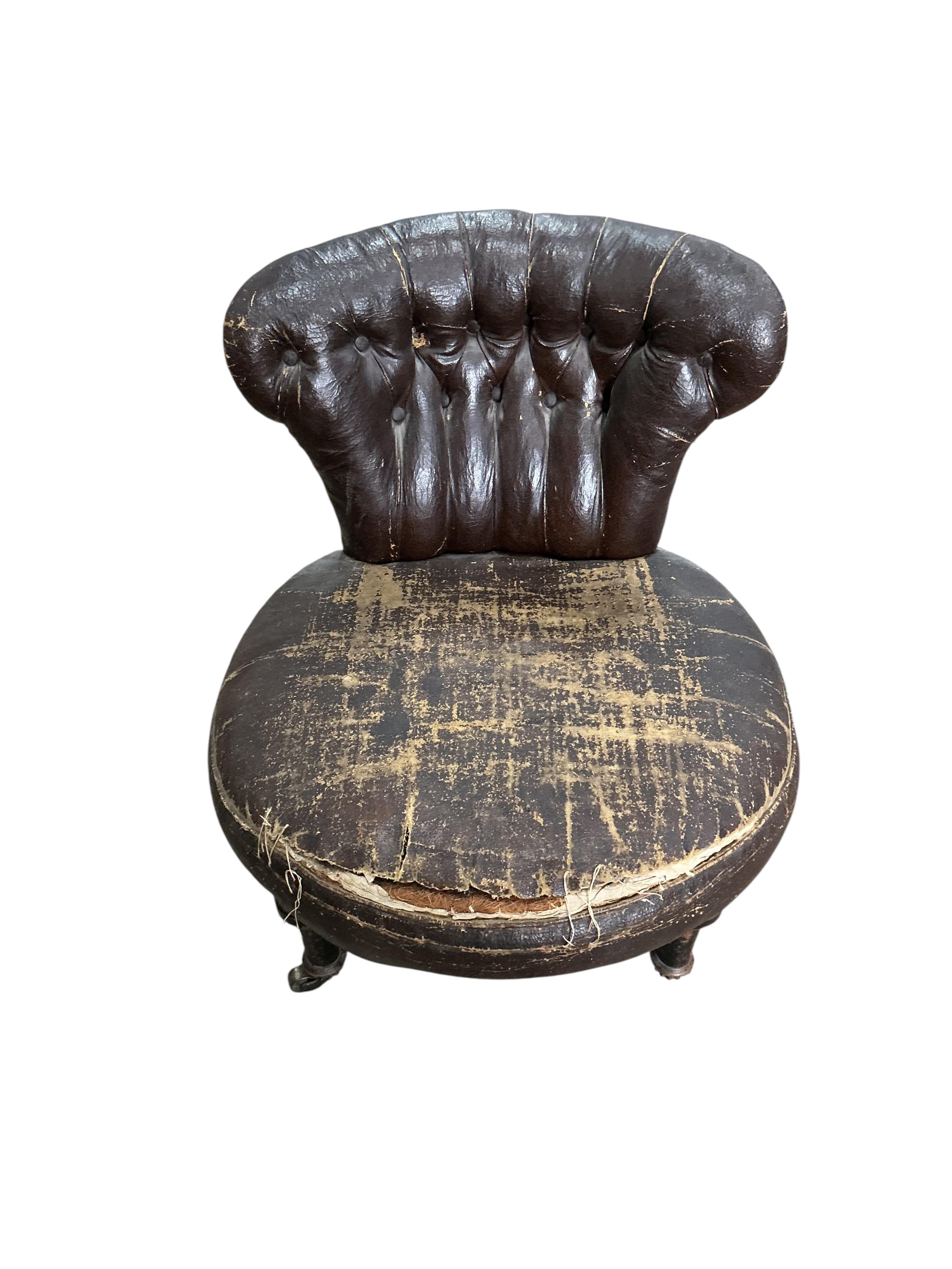 A Victorian buttoned circular seat side chair, width 60cm, depth 50cm, height 68cm